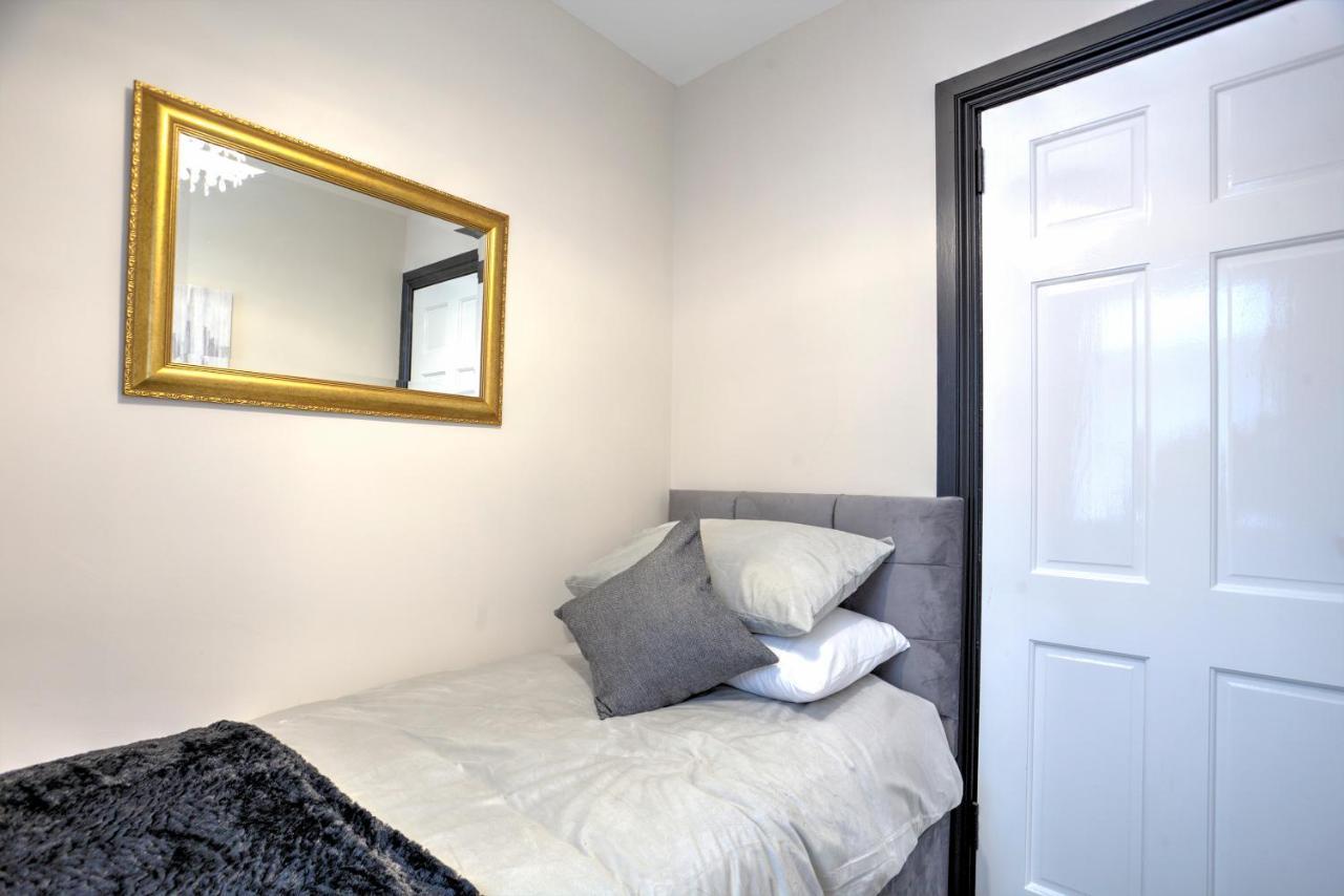 The Belfast Boutique Central Cozy Sleeps7 (Adults Only) Экстерьер фото
