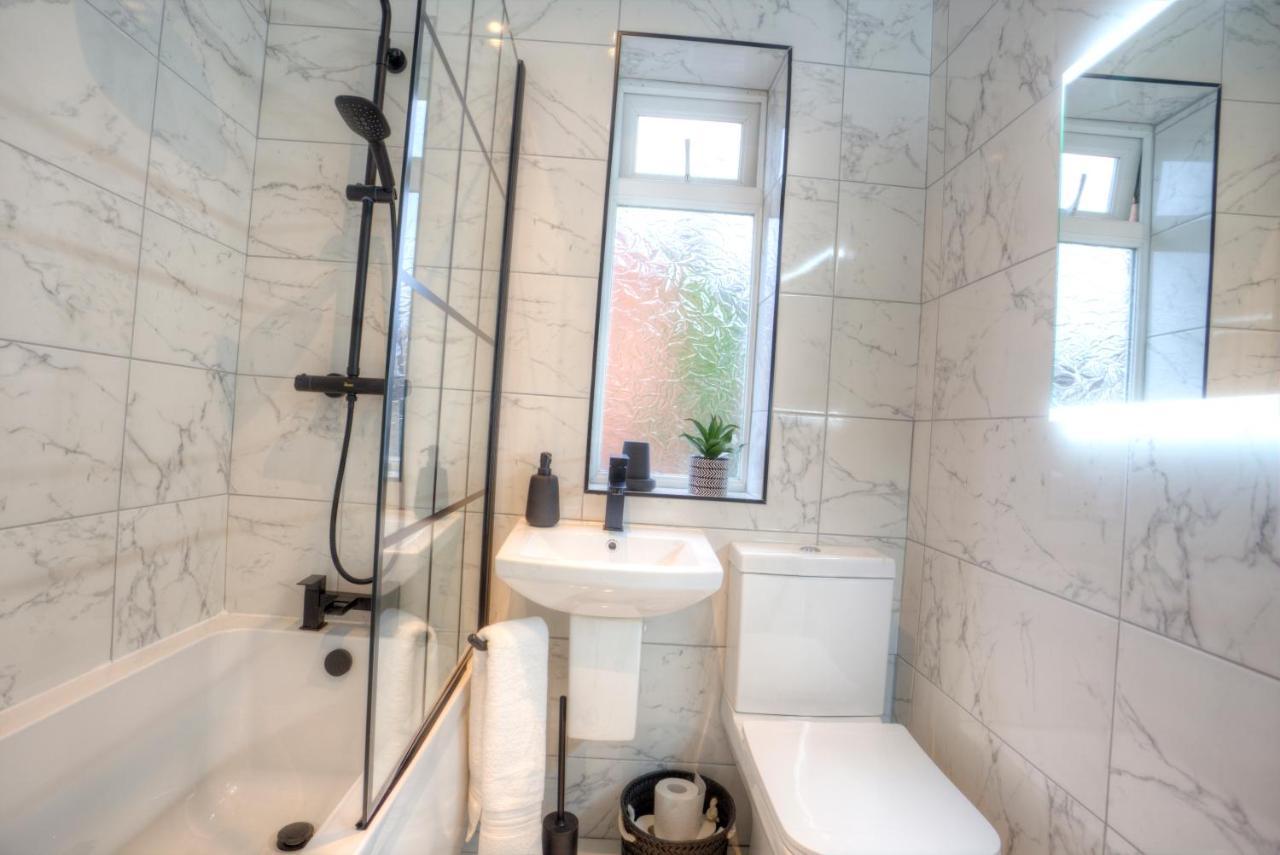 The Belfast Boutique Central Cozy Sleeps7 (Adults Only) Экстерьер фото
